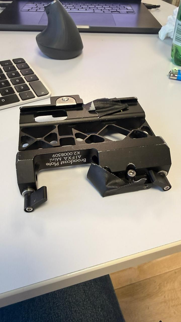 Second photo of Sebastien's sliding baseplate / ARRI bridge plate setup for macro nodal offset. Timothy confirmed this is the correct type of system to use. Searchable terms: bridge plate slider, camera balance plate, nodal offset, macro rig, Bolt Jr+, ARRI dovetail.
